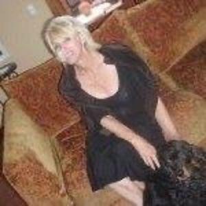 Meet your Posher, Leona